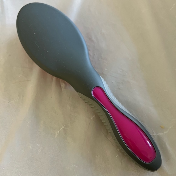 Cat / Kitten Hairbrush - Picture 2 of 4